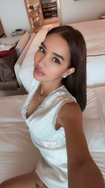 SASSARI BELLISSIMA. RAGAZZA.A PENA ARIBATA SENZA NESSUN LIMITE. AMANTE DE TUTTE LE POSIZIO