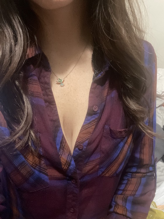 RAGAZZA ASIA ARRIVATA BELLISSIMA RAGAZZA CON LA MIA LINGUA TI FARO IMPAZZIRE CON LA MIA FIGA 💋