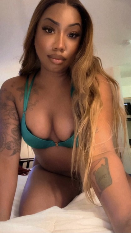 karely🥰vero massaggio corpo a corpo rilassante di 35minuti. .! 2.trattamenti per controllo