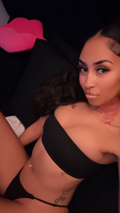 2 RAGAZZA ASIAna MASSAGGI SENO NATURALE, FIGA STRETTO,MASSAGGI RILASSANTE-